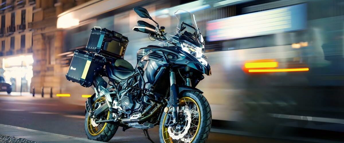 1200-L-benelli-a-dvoil-une-nouvelle-moto