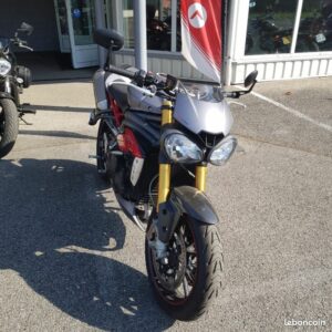 TRIUMPH 1050 SPEED TRIPLE R
