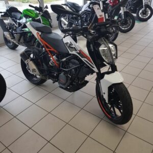 125 KTM DUKE 2020 6070 kms
