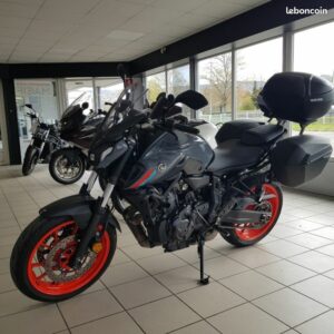 YAMAHA MT-07