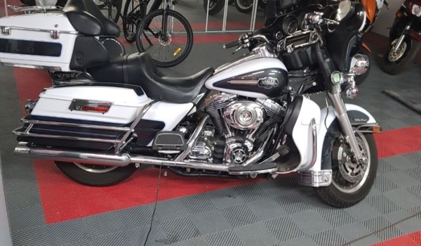 HARLEY DAVIDSON ELECTRA GLIDE ULTRA CLASSIC