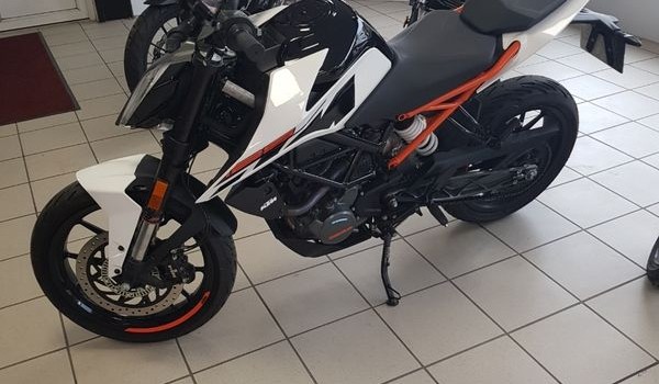 125 KTM DUKE 2020 6070 kms