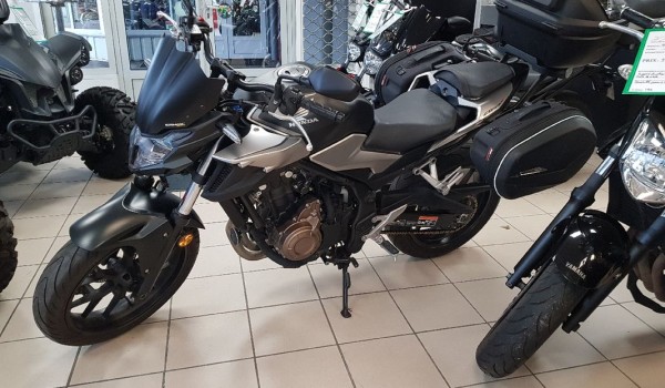 Honda cb500f avec bagageries permis a2