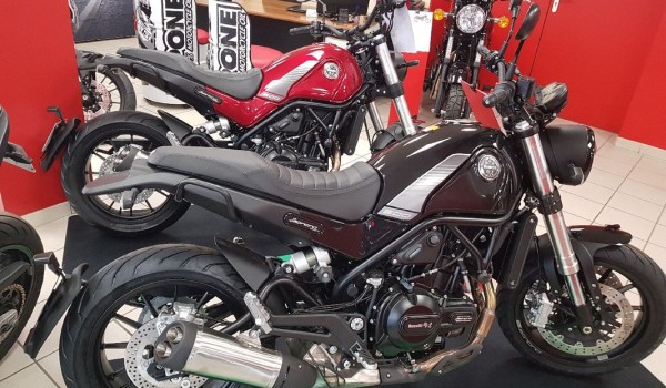 Benelli 500 leoncino permis a2 neuve