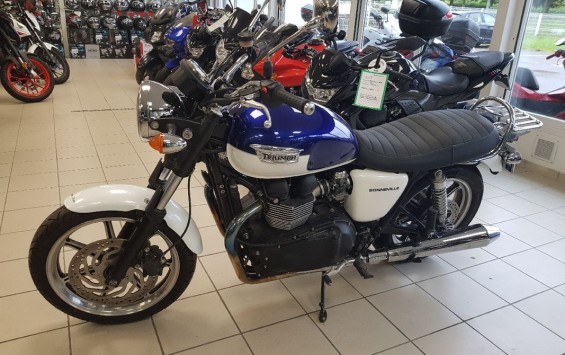 Triumph Bonneville 2014 10435 km