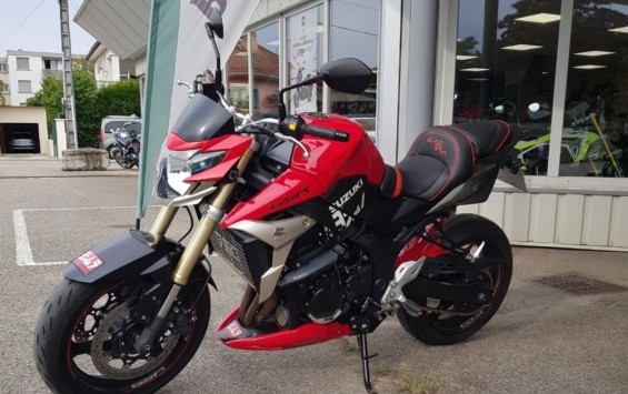 Suzuki 750 GSR